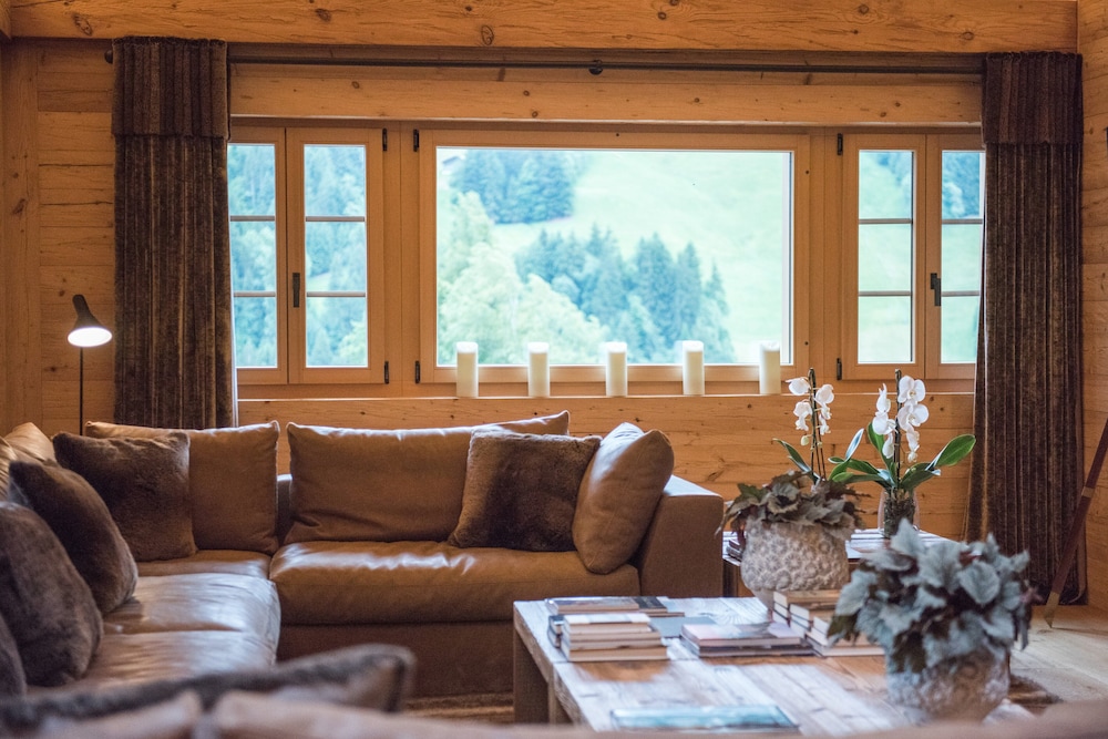 Hotel de Rougemont and Spa 35/50