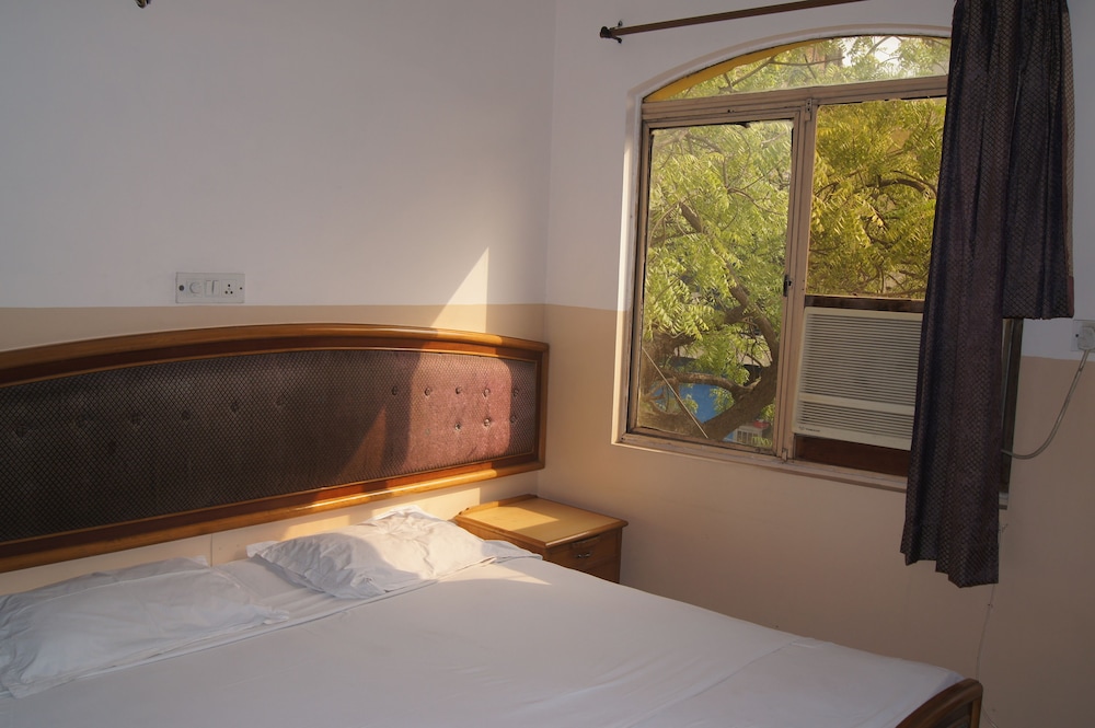 Westend Holiday Home 6/7