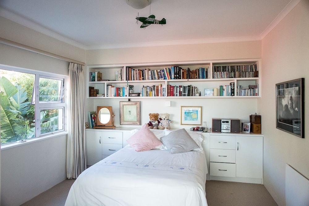 Kalk Bay Apartments 4/9