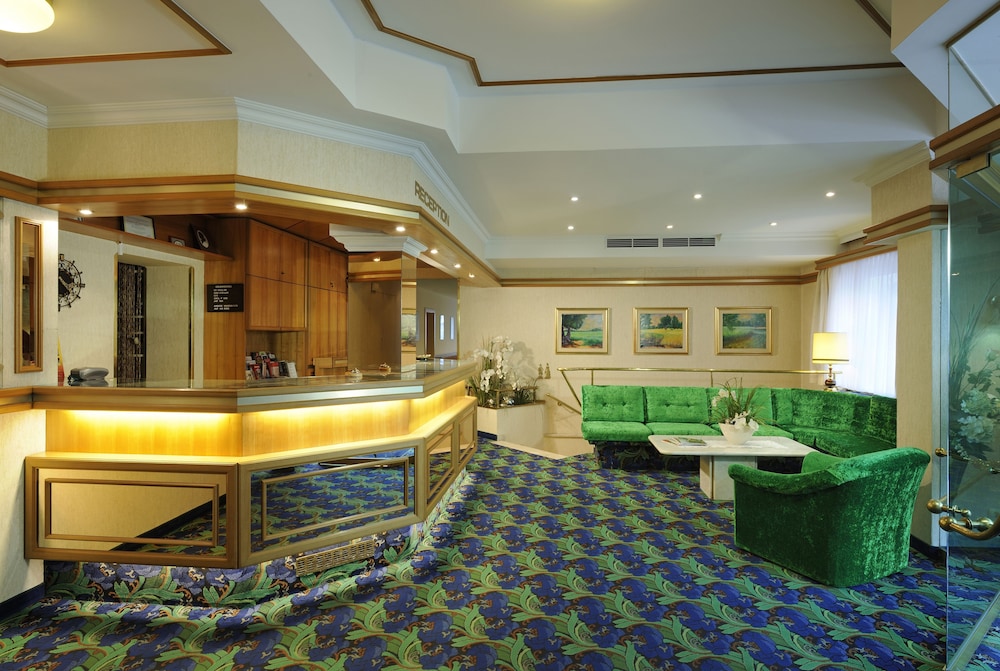 Scherer Hotel 7/52