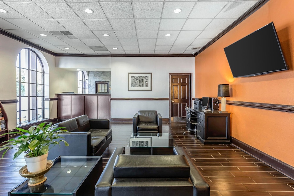 Quality Inn Forsyth Near GA Public Safety Training Center 15/22