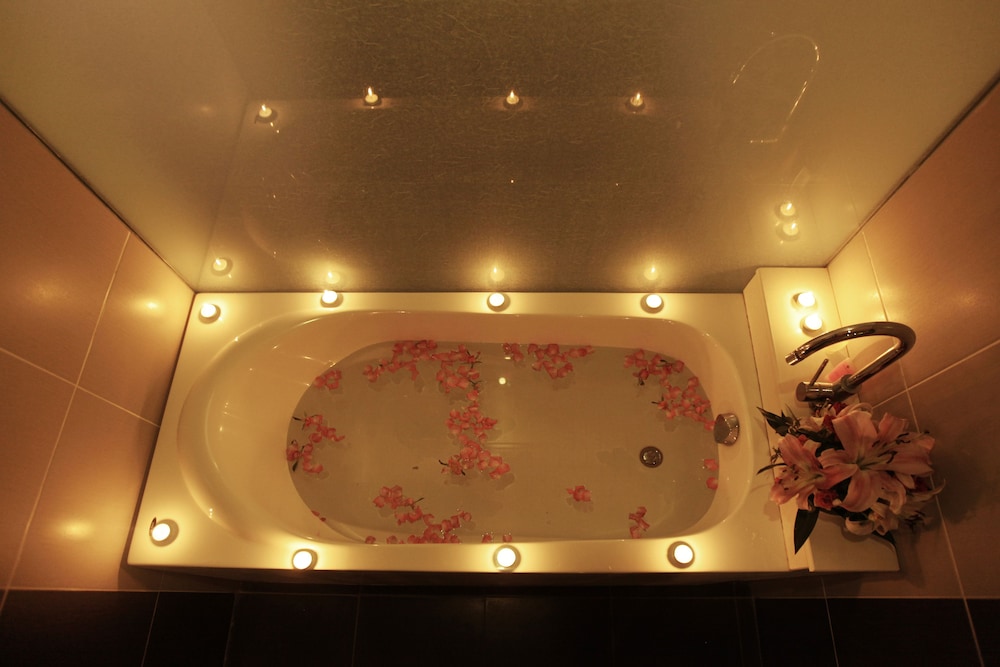 Hanoi Emotion Hotel 22/50