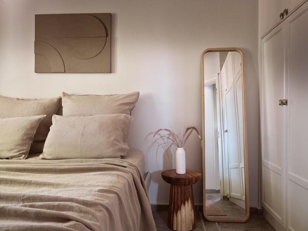 2 Bedrooms, Superior, Suite, Twin Beds, Queen Bed, Beach Front, Sofa، Calypso Villas Zakynthos 2/7