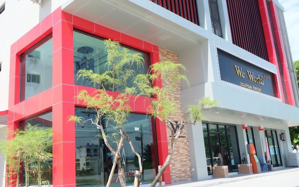 We World Boutique Hatyai 3/56