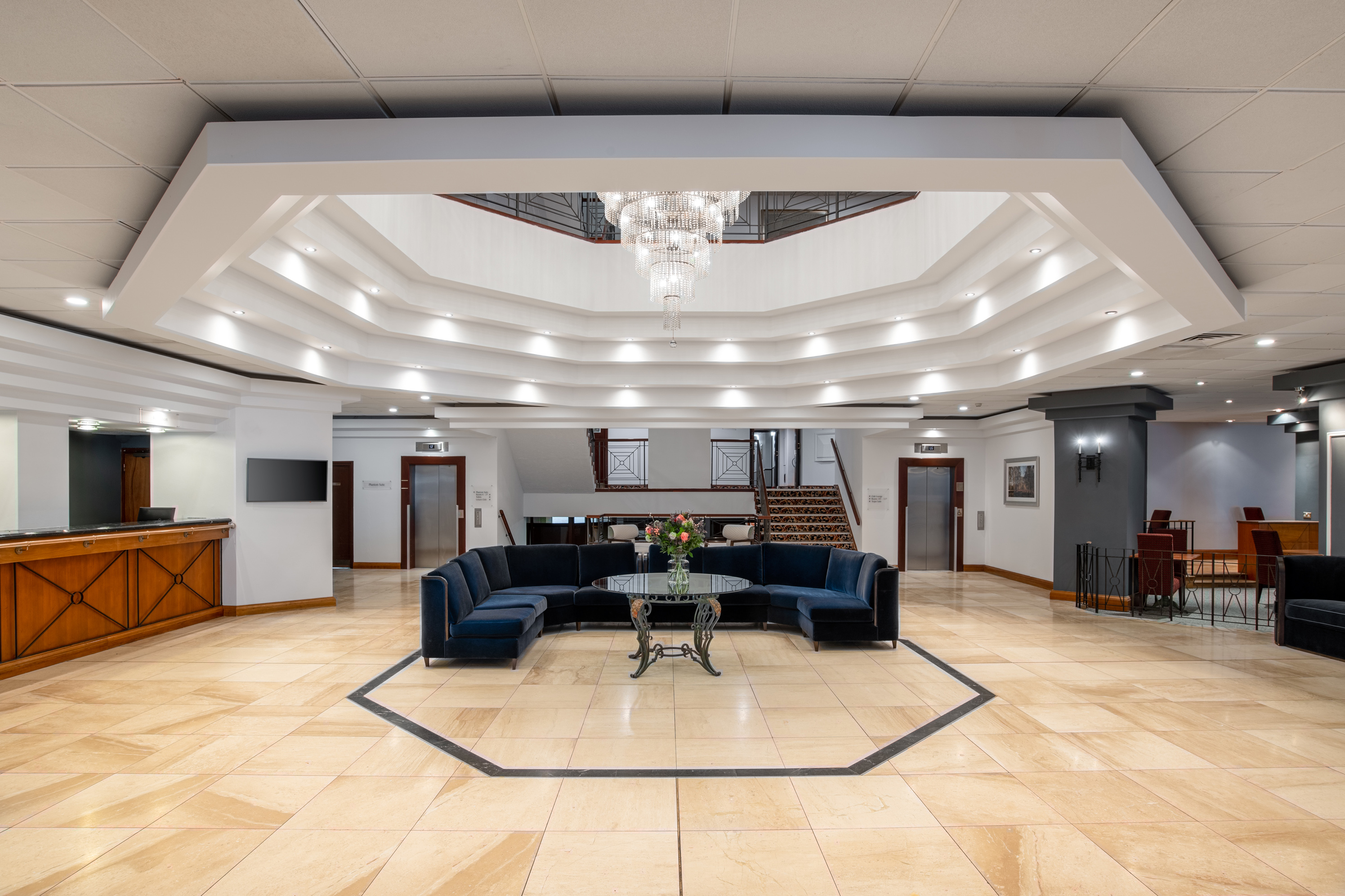 Copthorne Hotel Effingham Gatwick 24/38