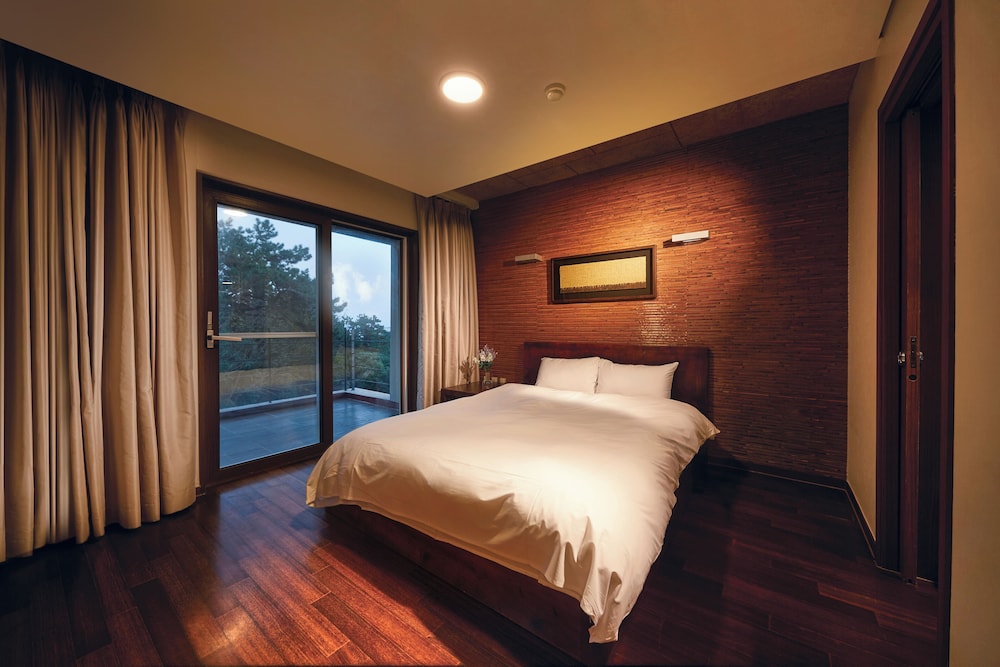 El Dorado Resort 12/51