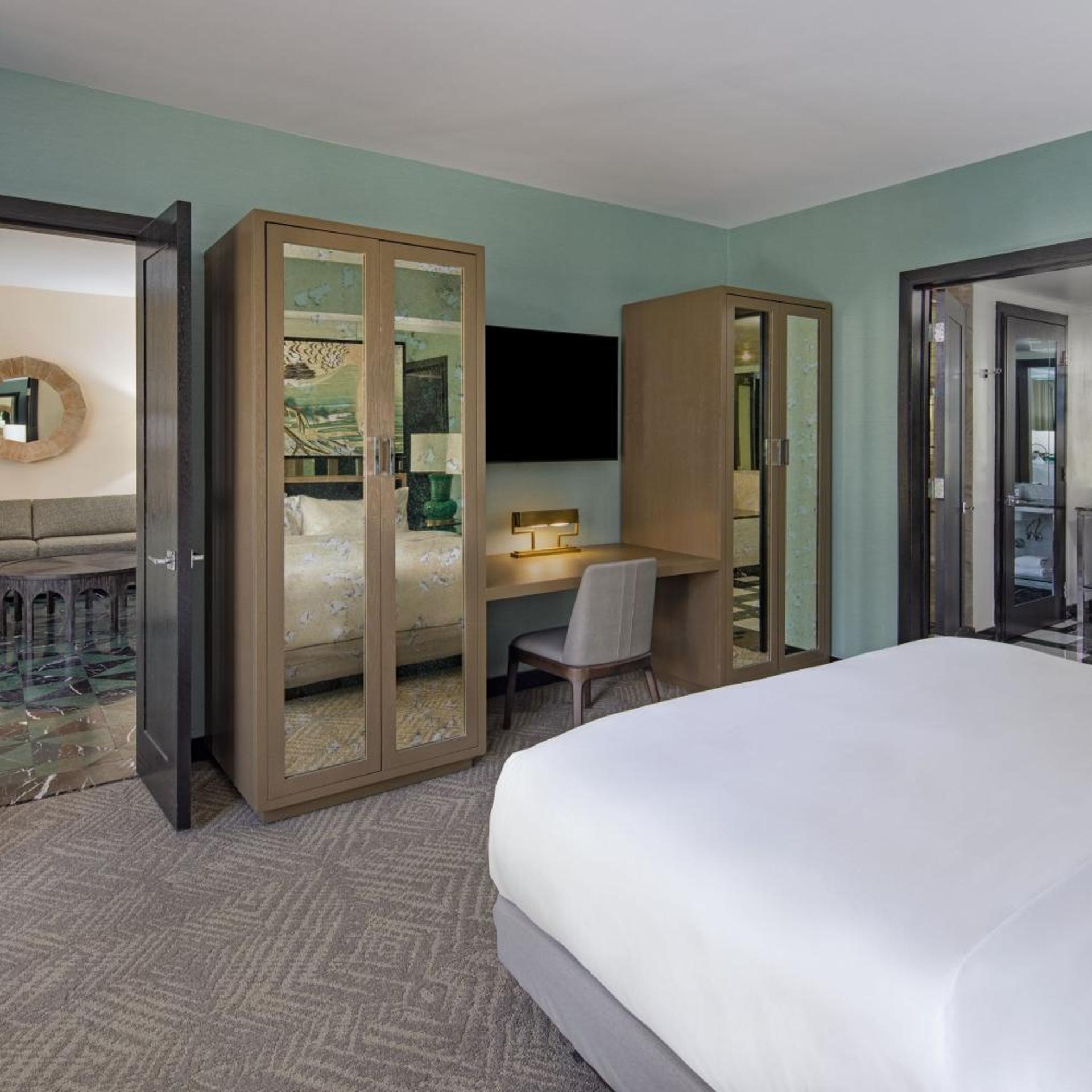 1 Bedroom, Supreme, Suite, King Bed, Large