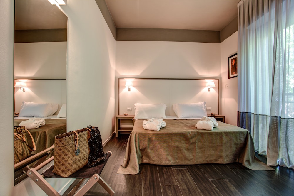Hotel Cristallo 9/18