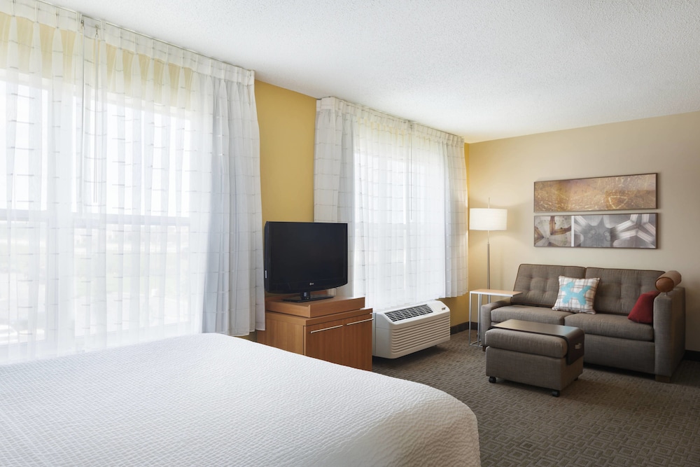 TownePlace Suites Chicago Naperville 7/22