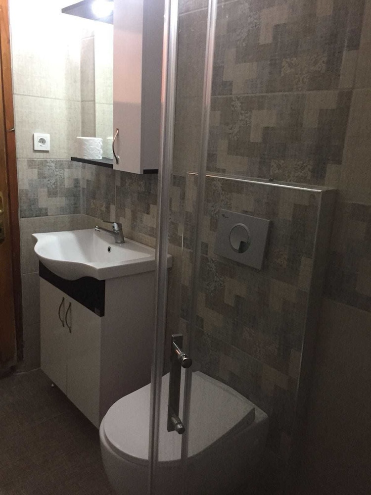 Selim Sultan Otel 63/64