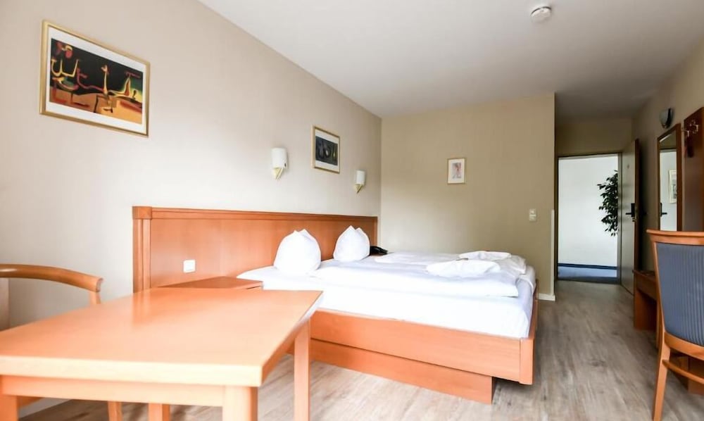 Hotel Blutenburg 10/50