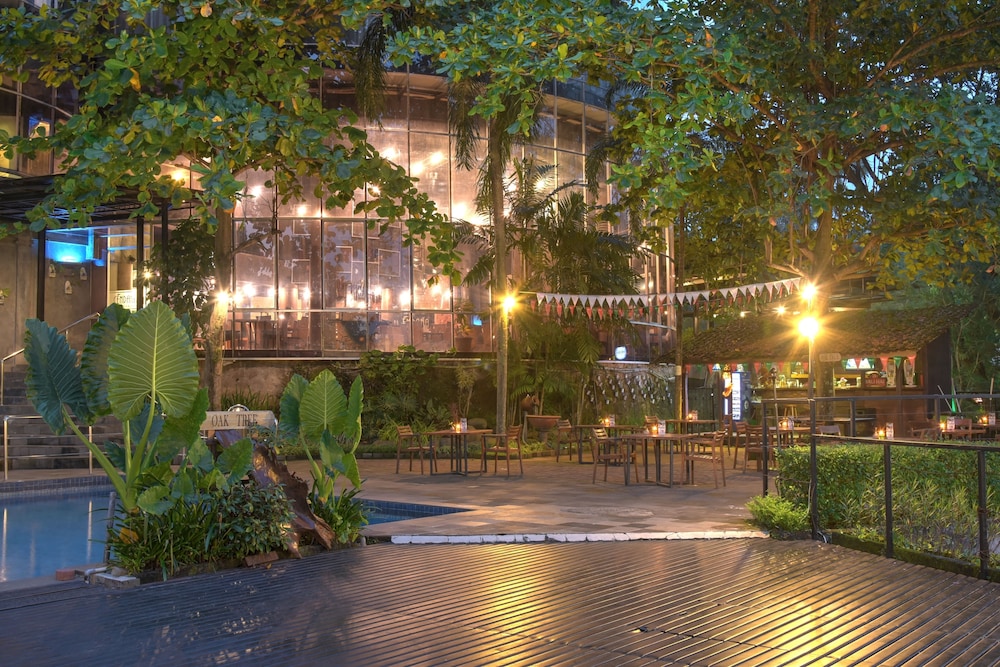 Oak Tree Emerald Semarang 6/52