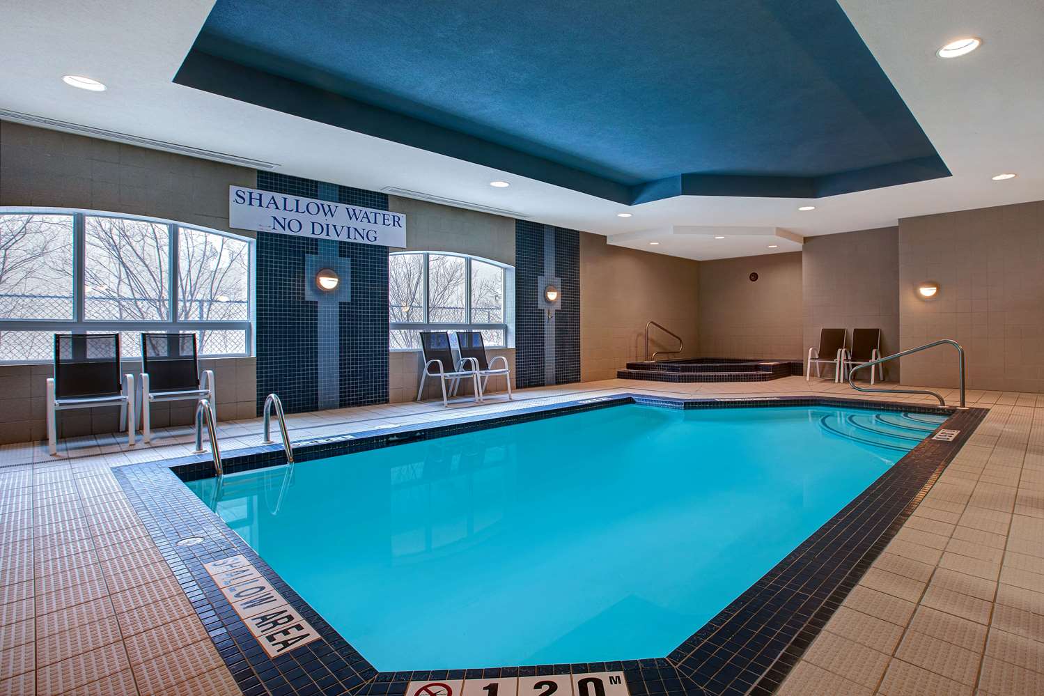 Days Inn & Suites By Wyndham Collingwood 21/38