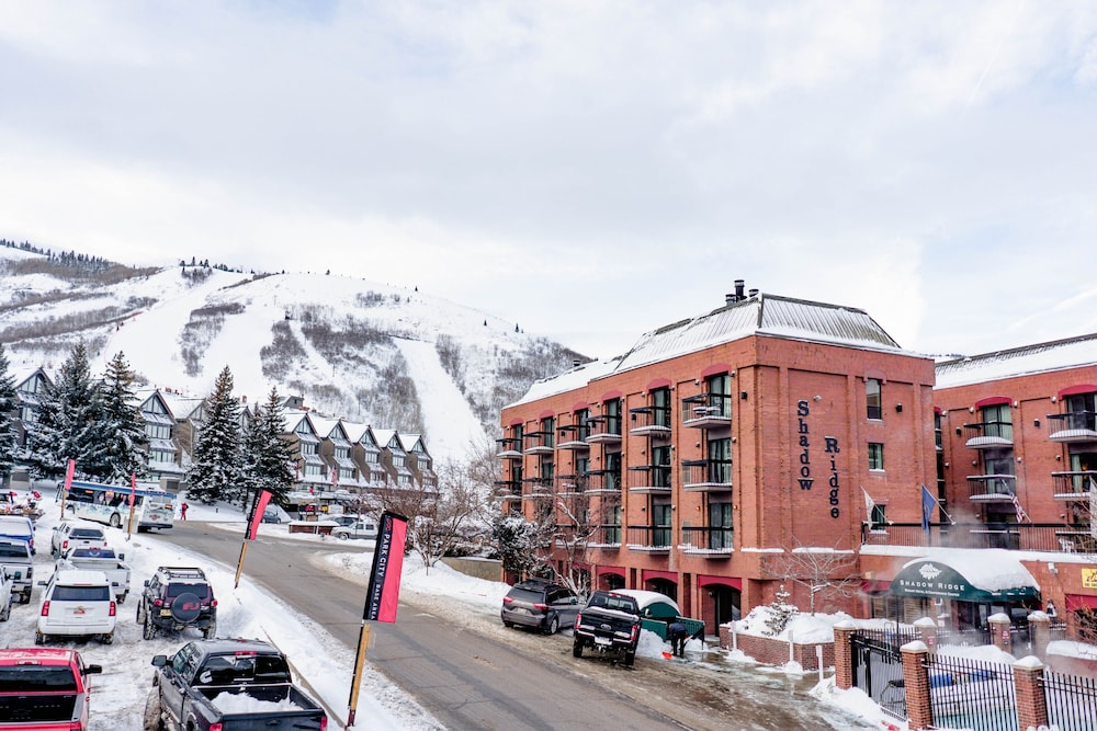Shadow Ridge Resort Hotel By All Seasons Resort Lodging 4/77