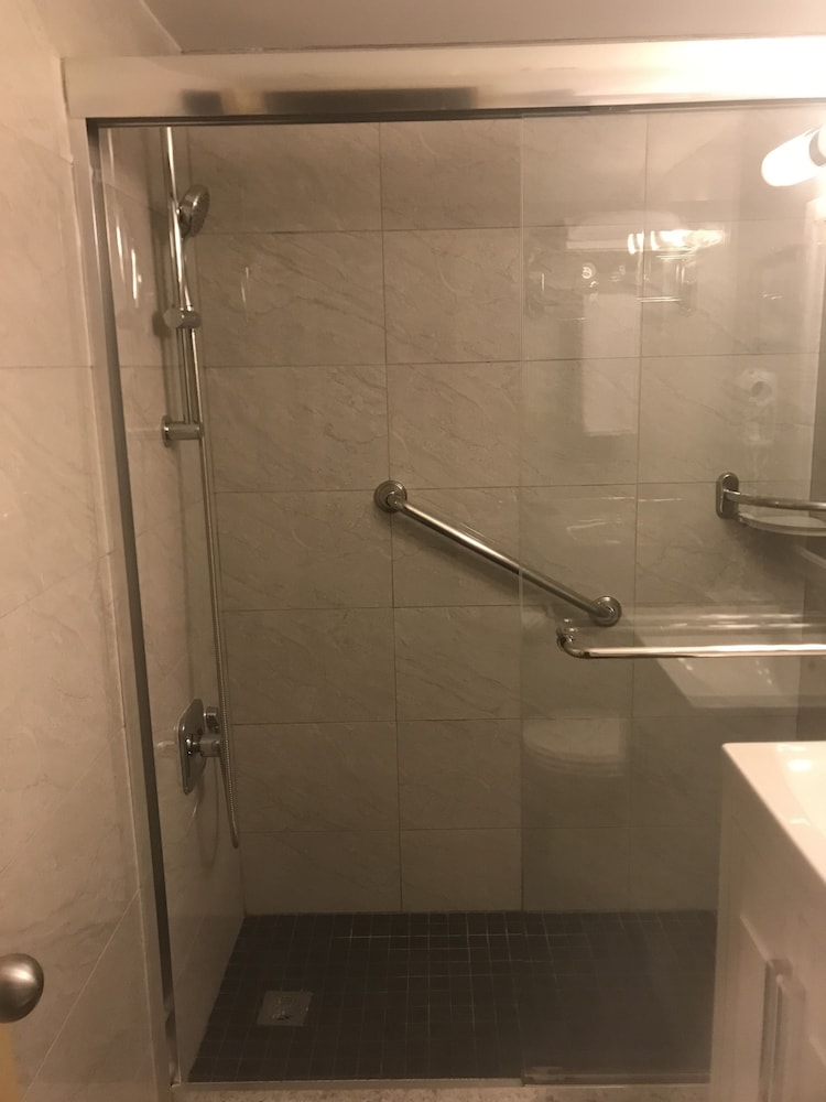 Auberge Royal Versailles 16/68