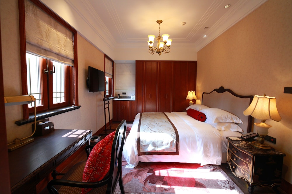Shanghai Donghu Hotel 10/62