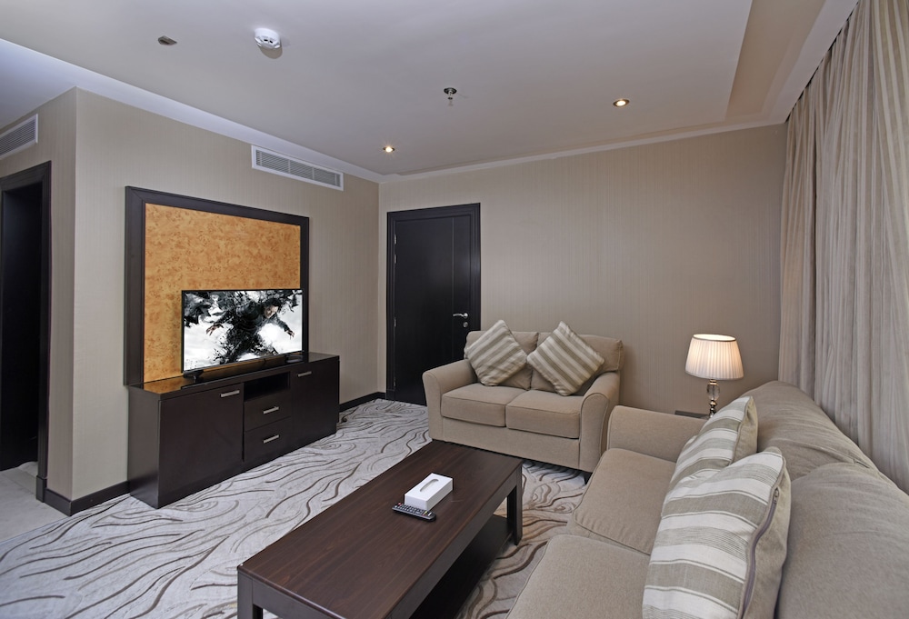 فندق نافيتي ورويك الخبر(Naviti Warwick Al Khobar Hotel) 32/39