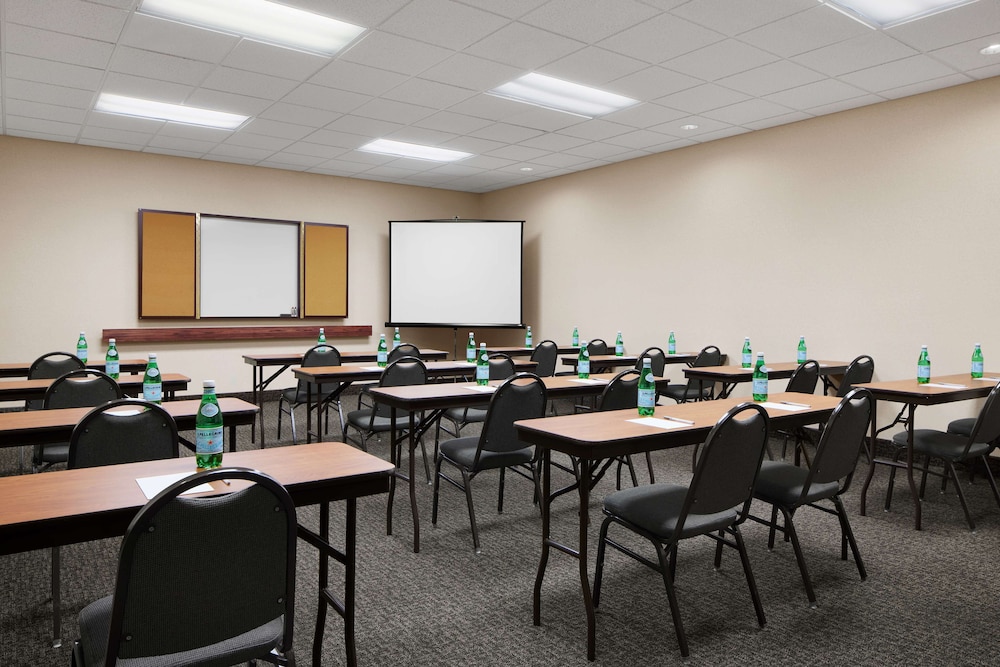 Hampton Inn And Suites Tulsa South Bixby 47/52
