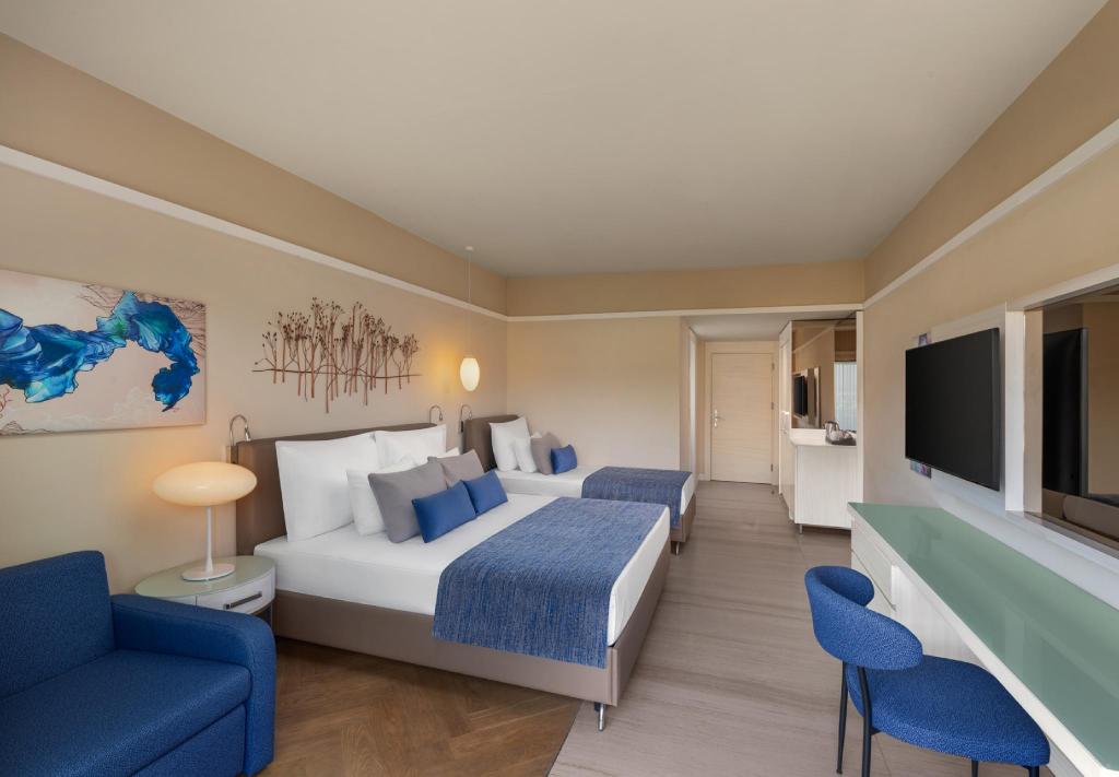 Mixed Dorm, 4 Rooms, Standard, Double Bed
