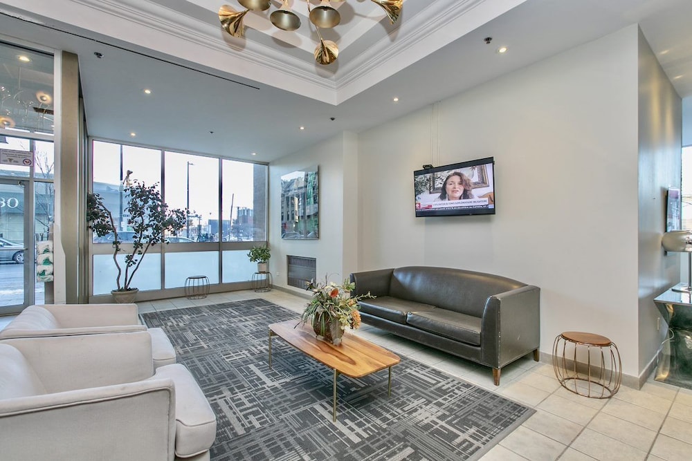 Rideau Residence University of Ottawa 10/12