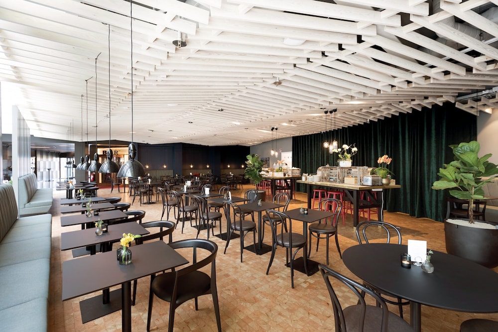 Elite Hotel Academia 48/65