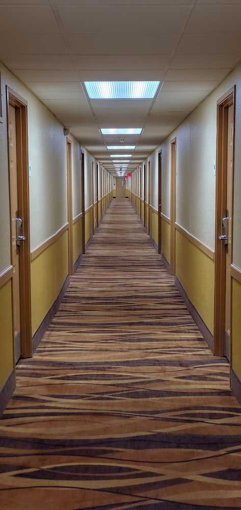 Best Western Schaumburg - O’Hare NW 23/43