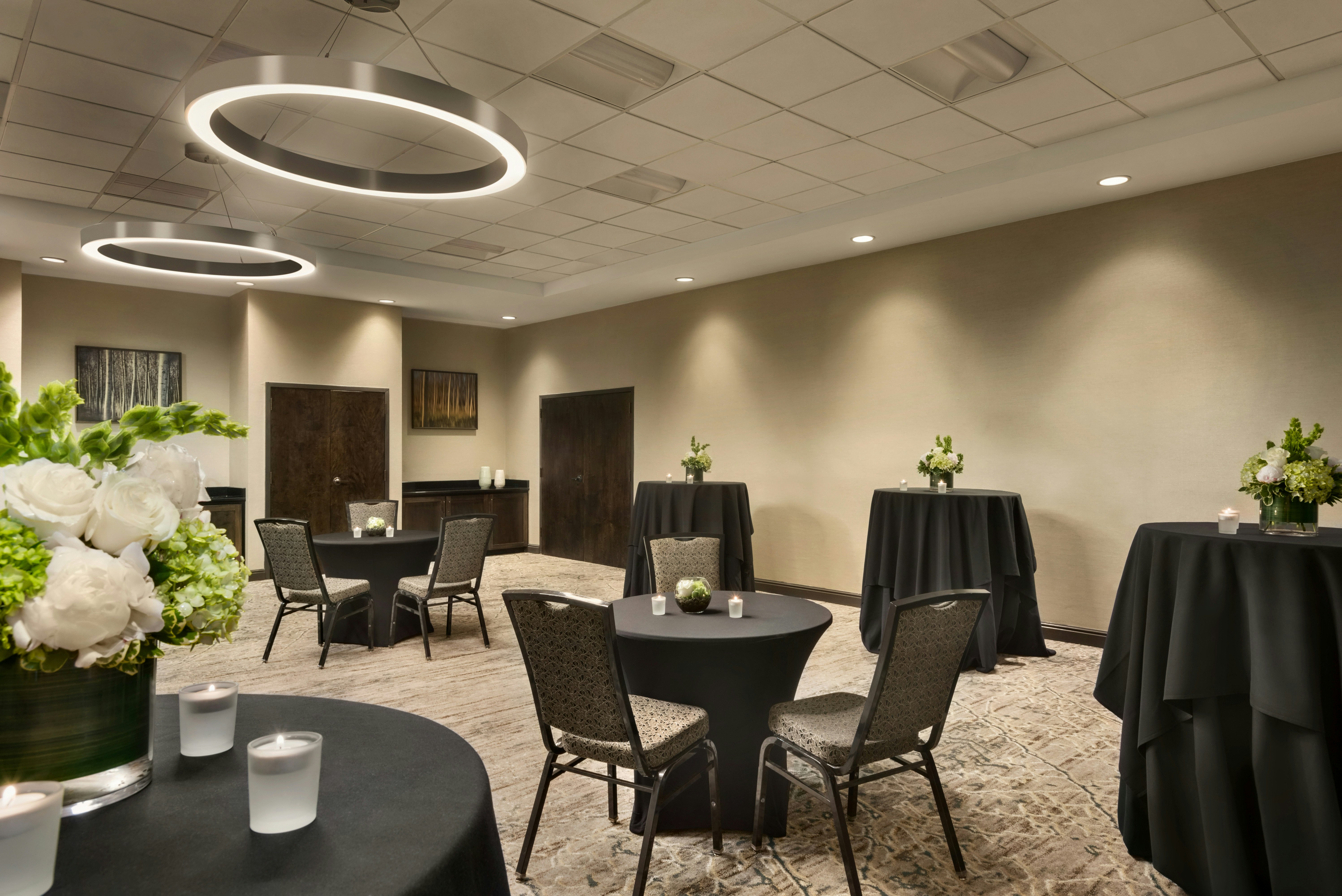 Embassy Suites By Hilton Atlanta Alpharetta 55/82