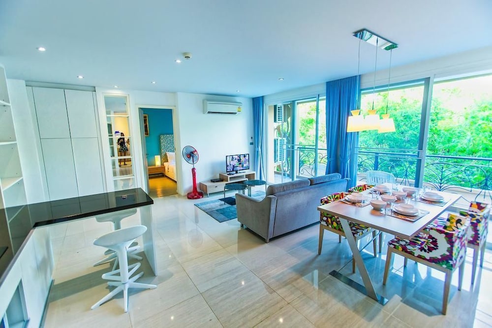Atlantis Condo Resort Pattaya EVT 31/50