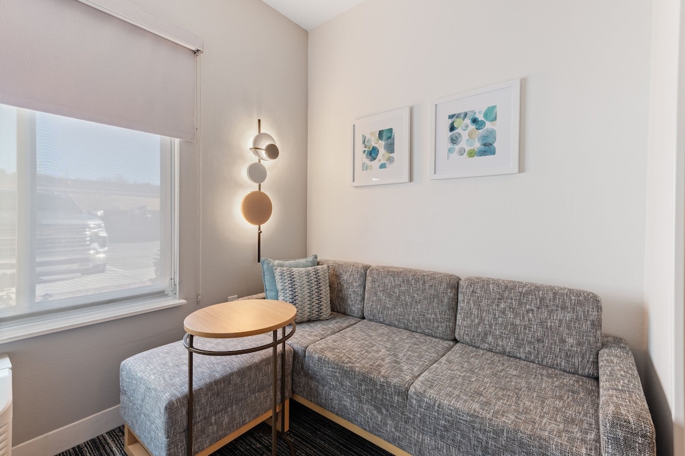 TownePlace Suites Pueblo Downtown 12/26