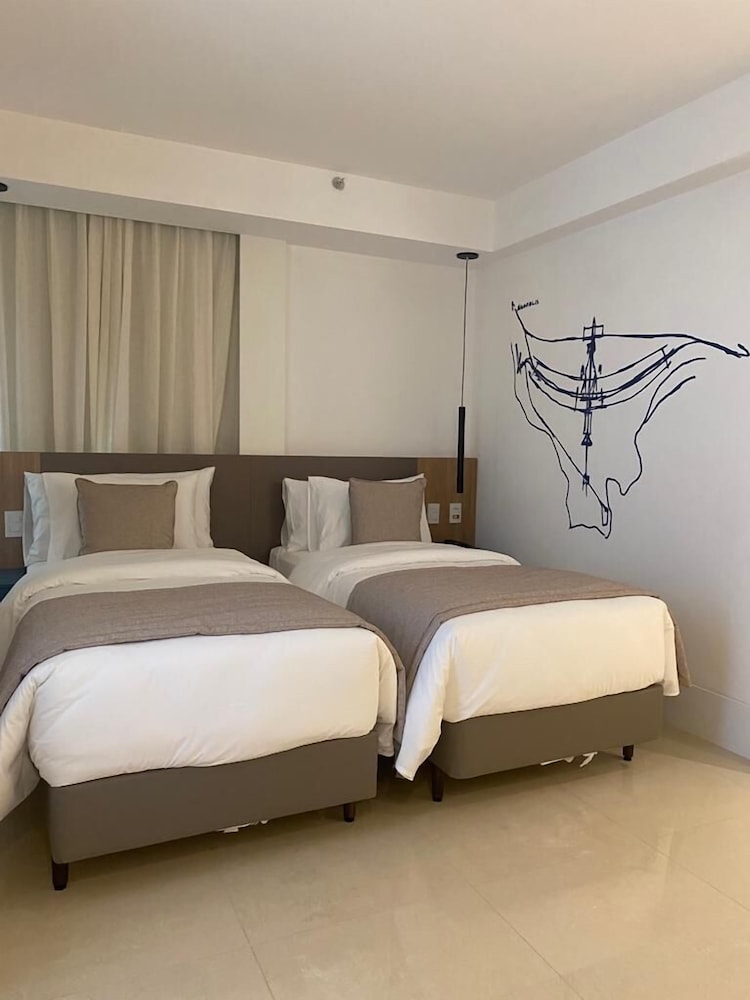 EXECUTIVE, TWIN BEDS