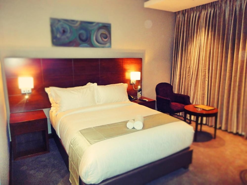 Grand Palace Hotel 13/44