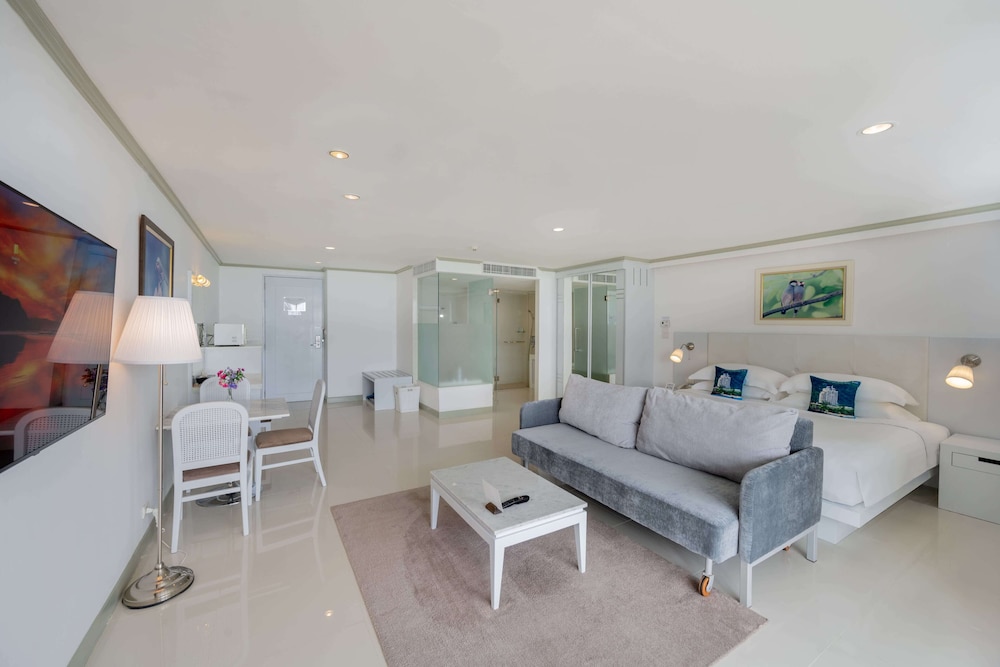 Andaman Beach Suites Hotel 46/69