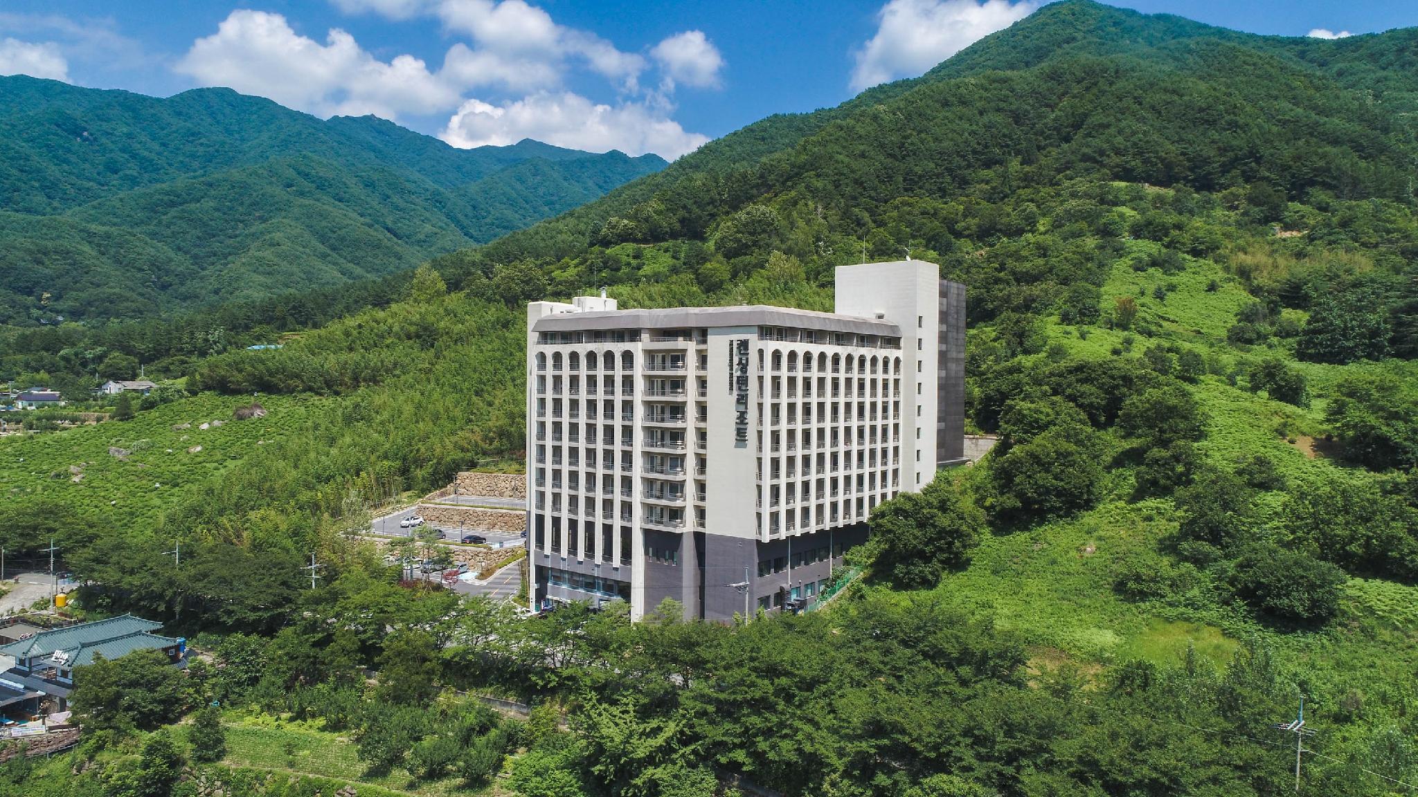 Kensington Resort Jirisan Hadong in HADONG