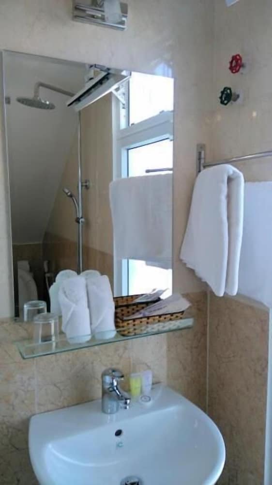 Tuan Thuy Hotel 42/47