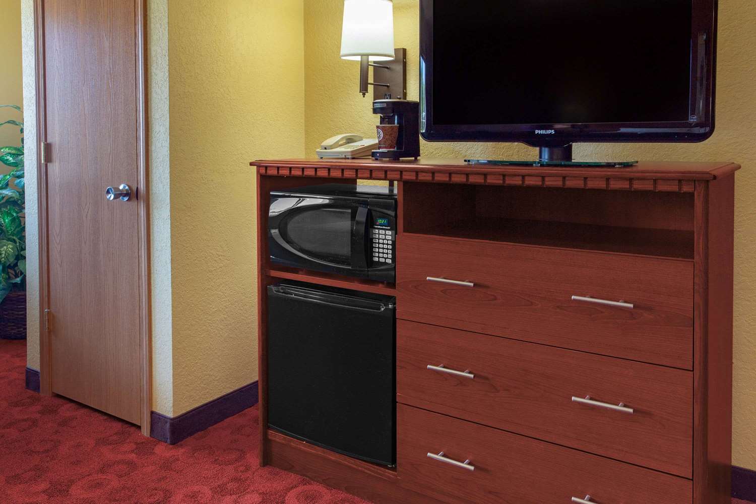 Americinn By Wyndham West Bend 32/40