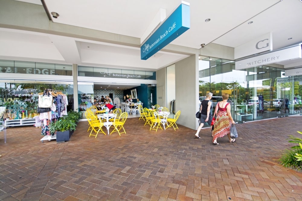 Coconut Grove Port Douglas 38/50