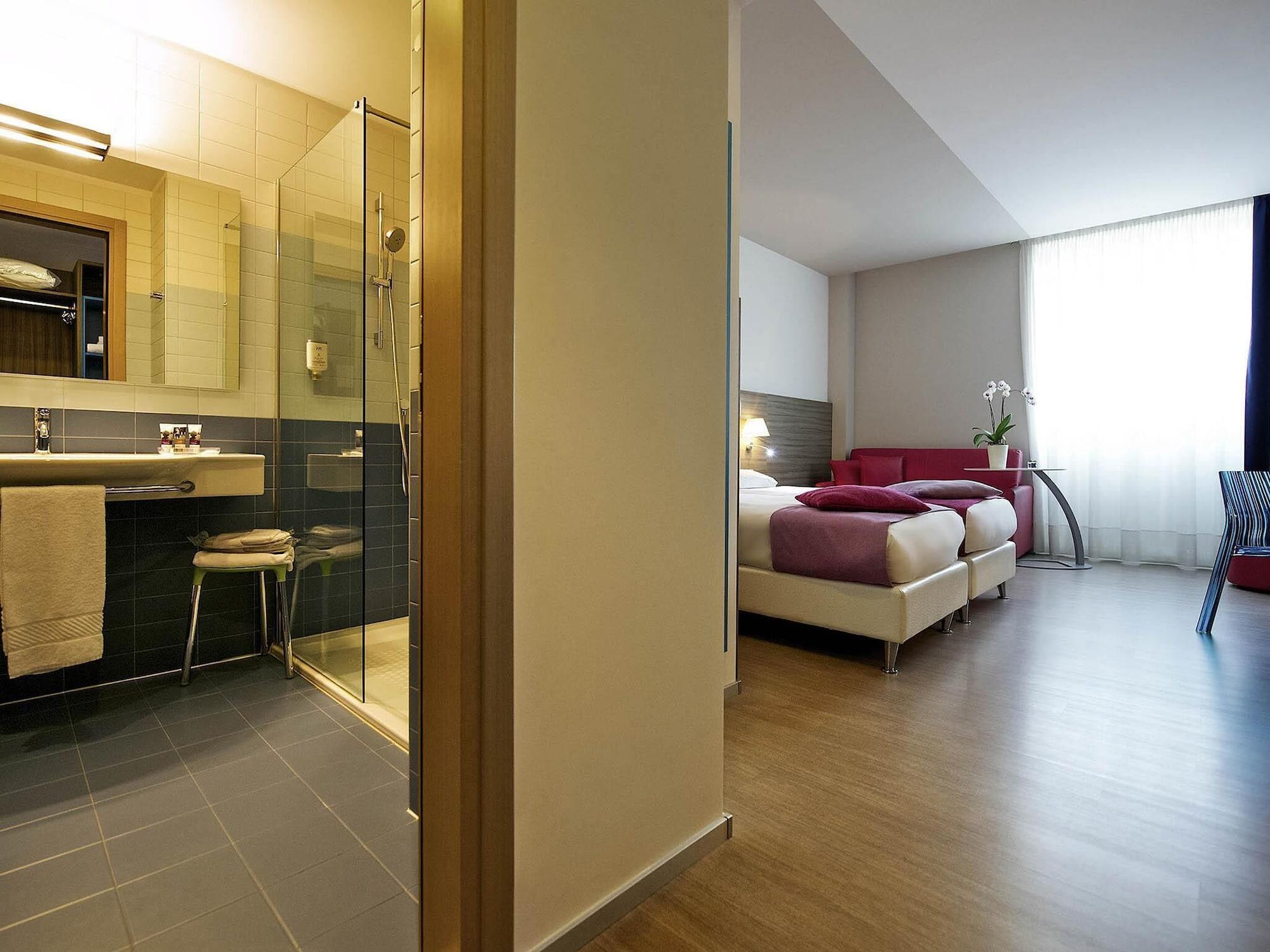 Standard, Multiple Beds