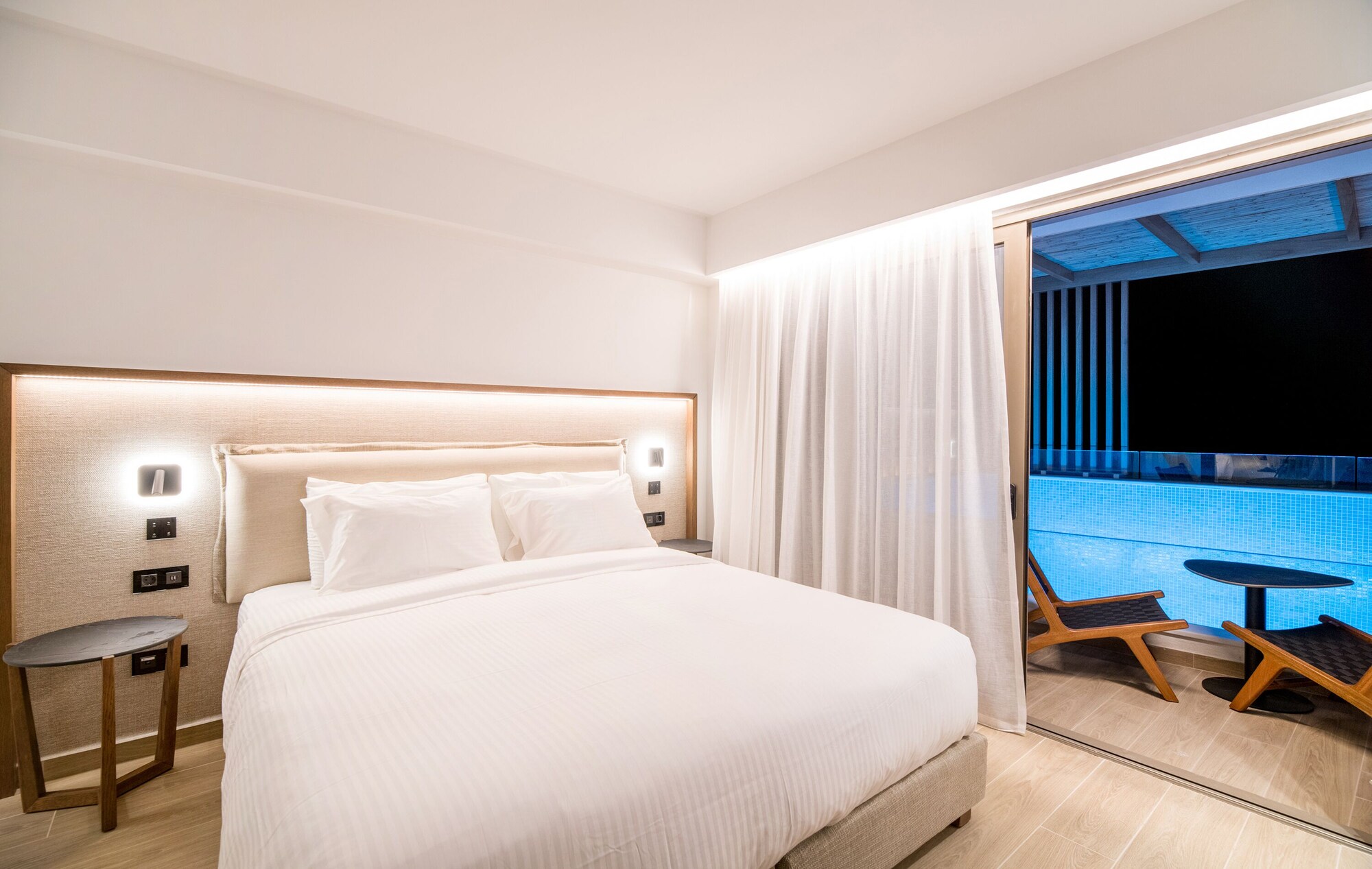 Urban, Chic, King Bed, City View, Sofa, Plunge Pool