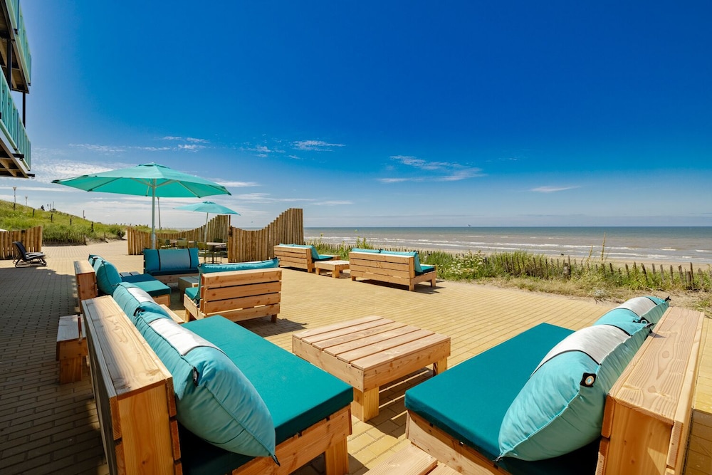 Beachhouse Hotel 19/39