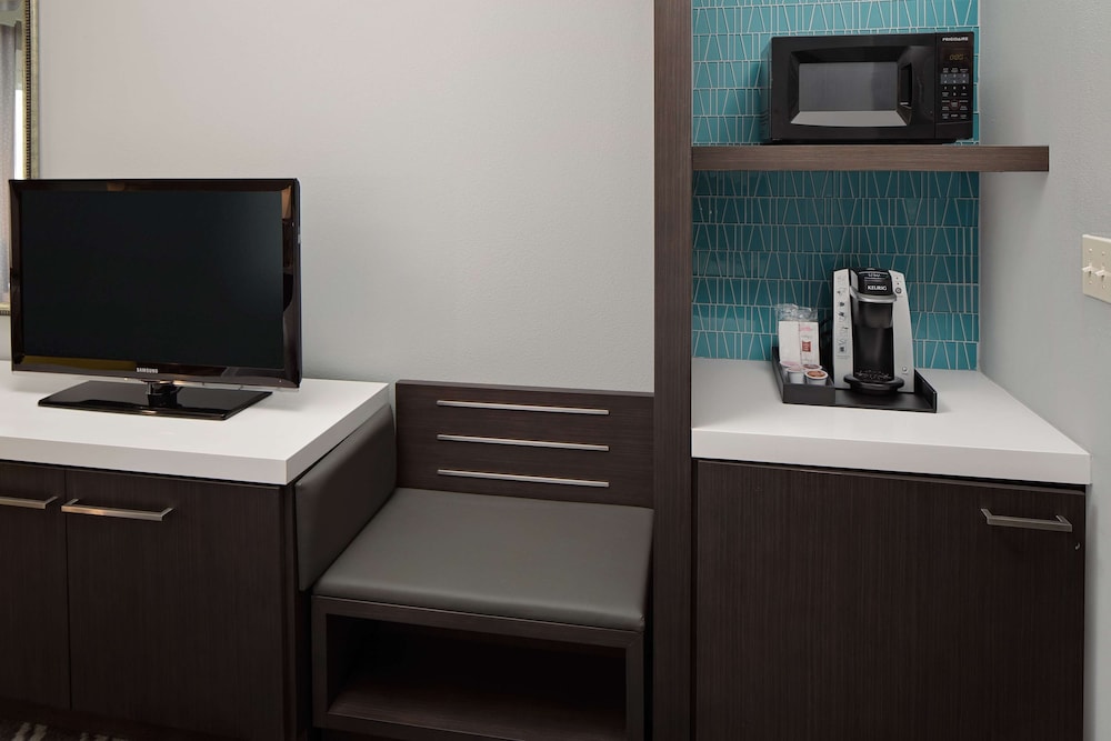 Hilton Garden Inn Dfw Airport South 53/74
