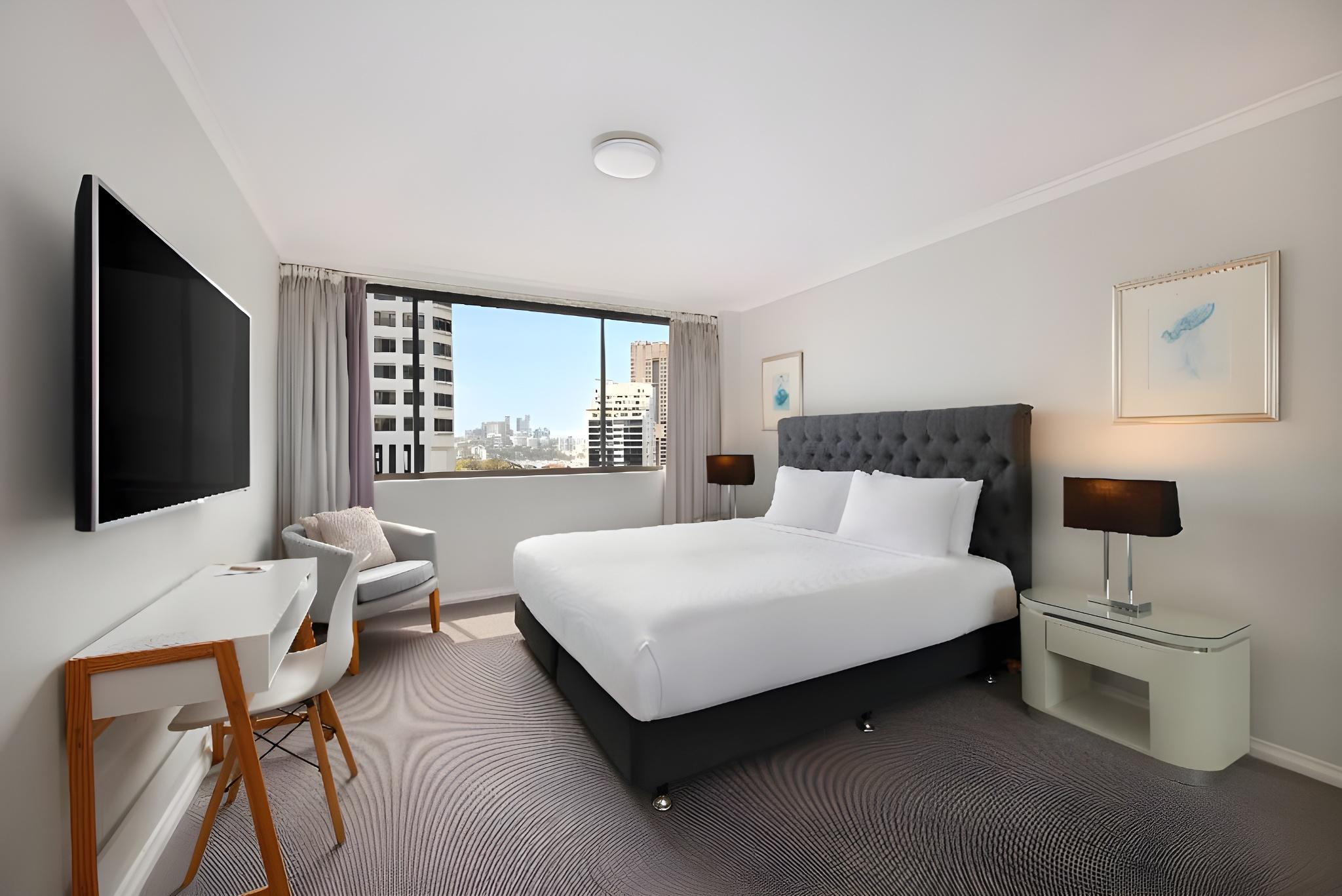 3 Bedrooms, Executive, Suite, Apartment