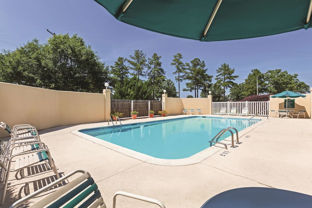 La Quinta Inn & Suites by Wyndham N Little Rock-McCain Mall 2/63