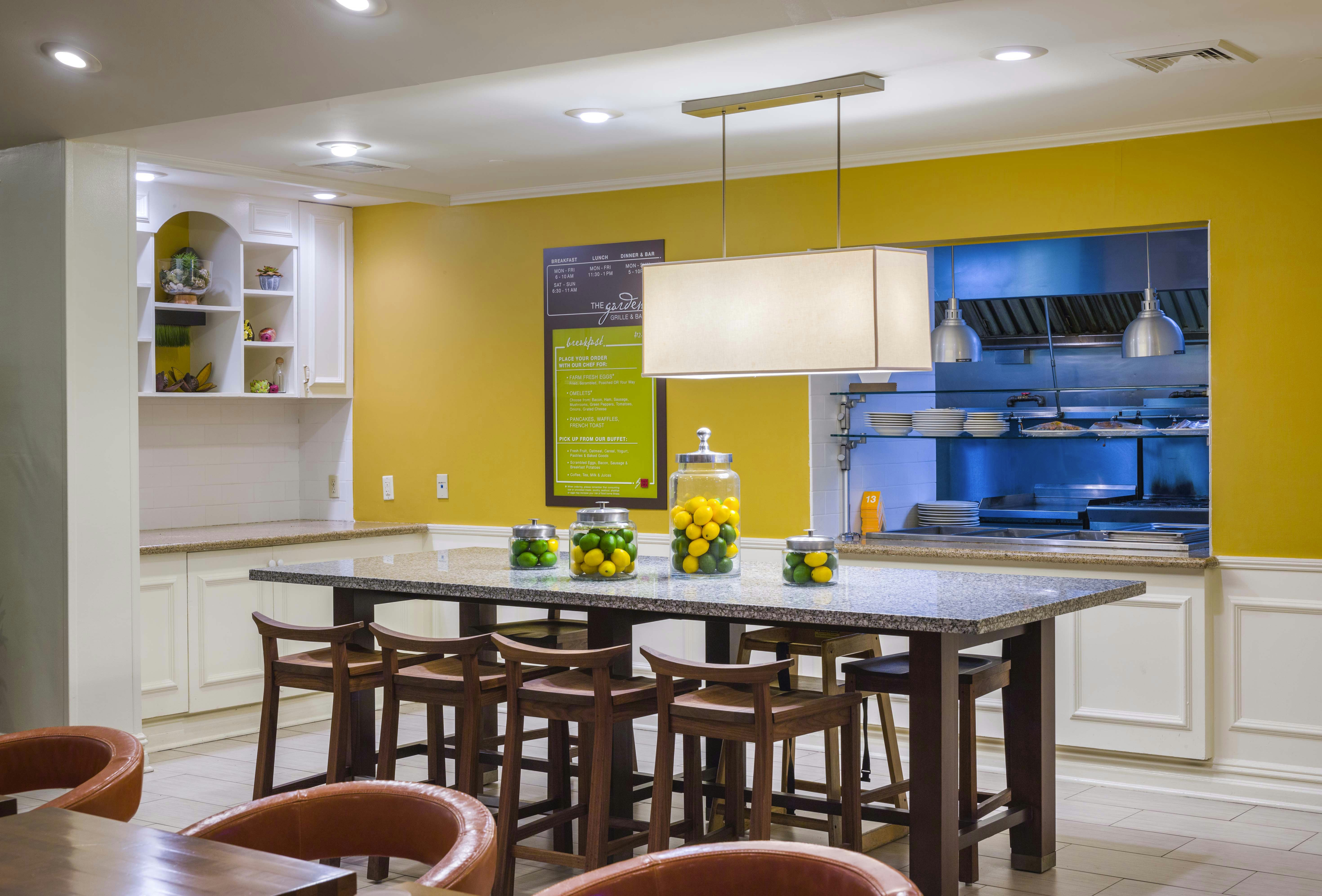 Hilton Garden Inn Queens/Jfk Airport 33/50