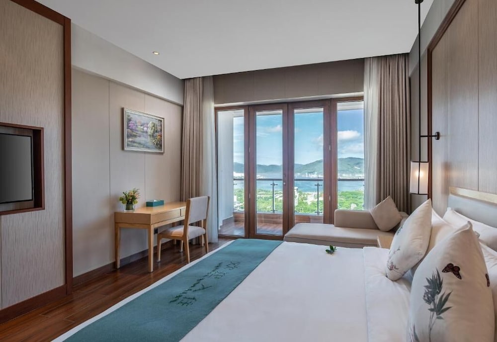 Dadonghai Hotel Sanya 18/48