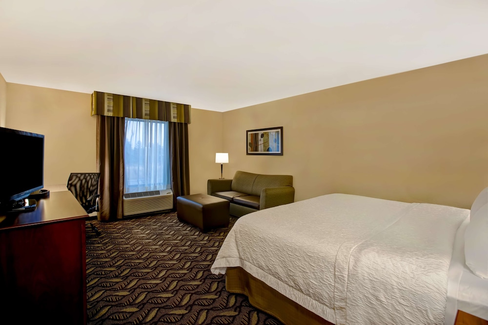 Hampton Inn Dekalb Near The University 11/41