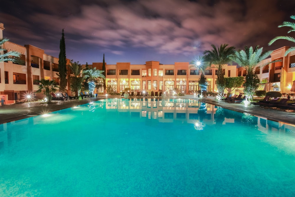 Zalagh Kasbah Hotel and Spa 48/50