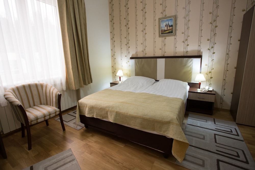Hotel Rina Cerbul 10/34