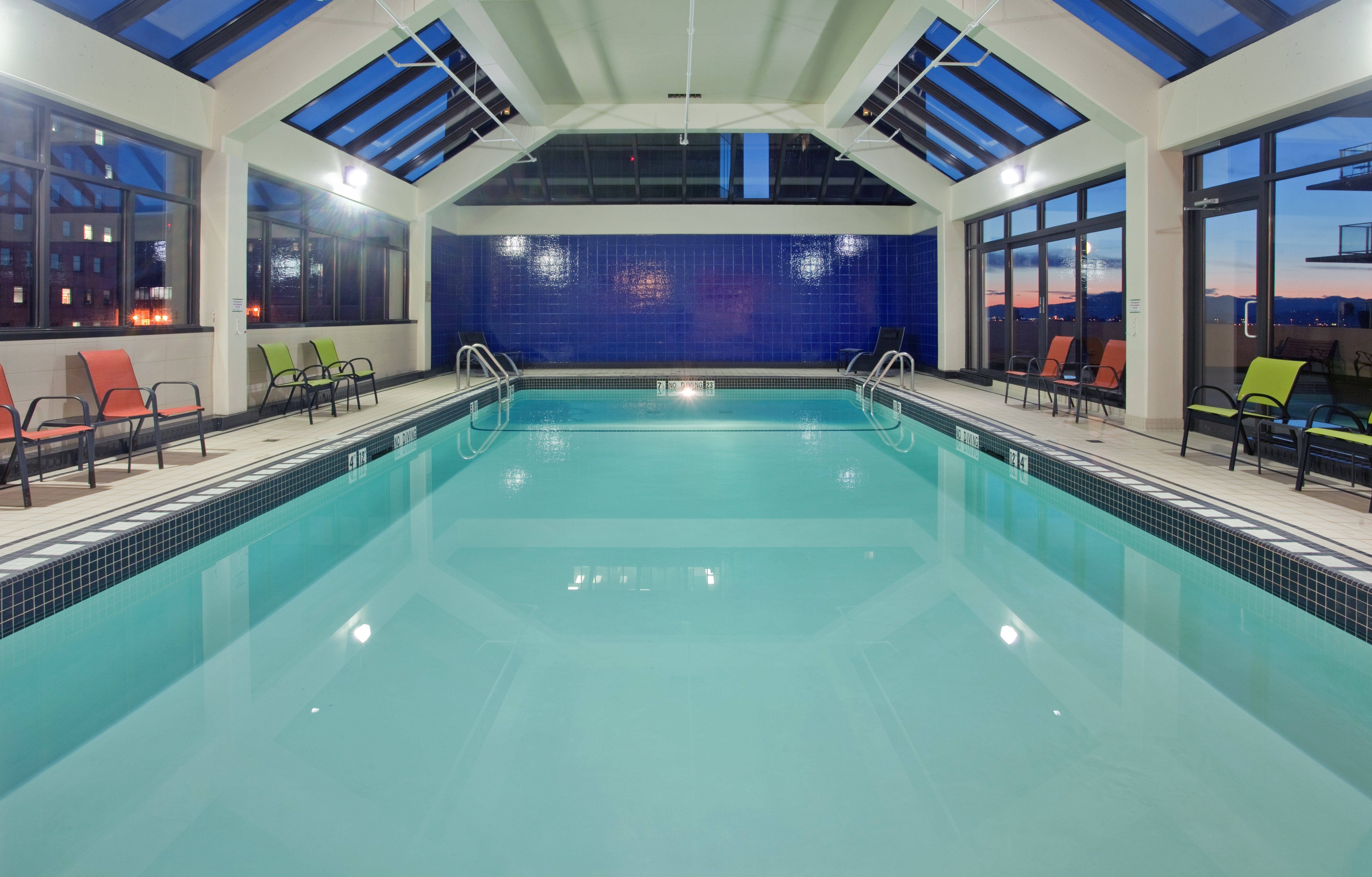 Holiday Inn Vancouver Centre 33/73