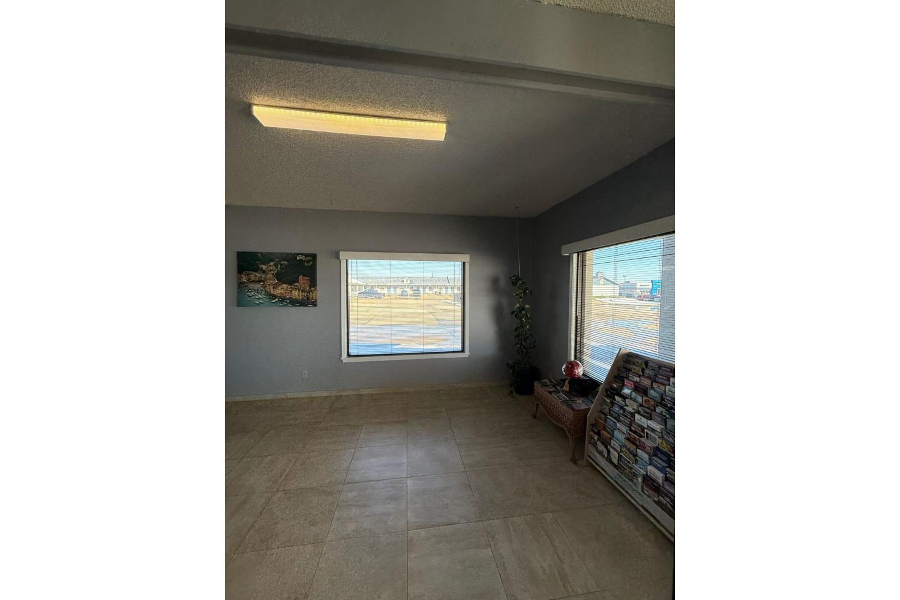 Victorian Inn By OYO Whitesboro US Hwy 82 image