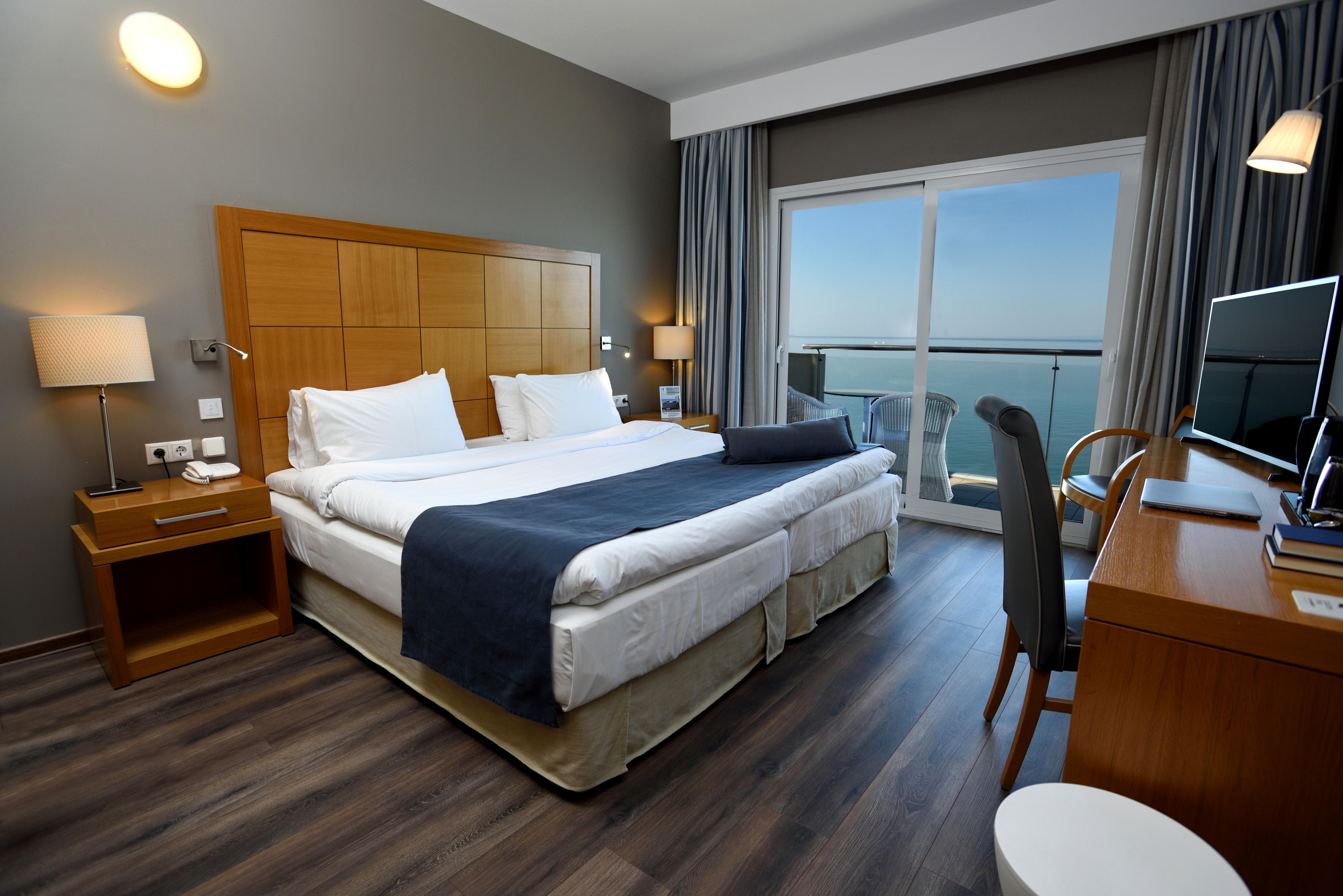 Room, Double Bed, Sea View